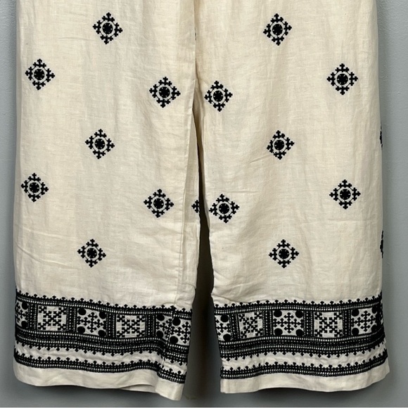 Magaschoni ivory & black linen embroidered wide leg lined pants, small. - Picture 4 of 10
